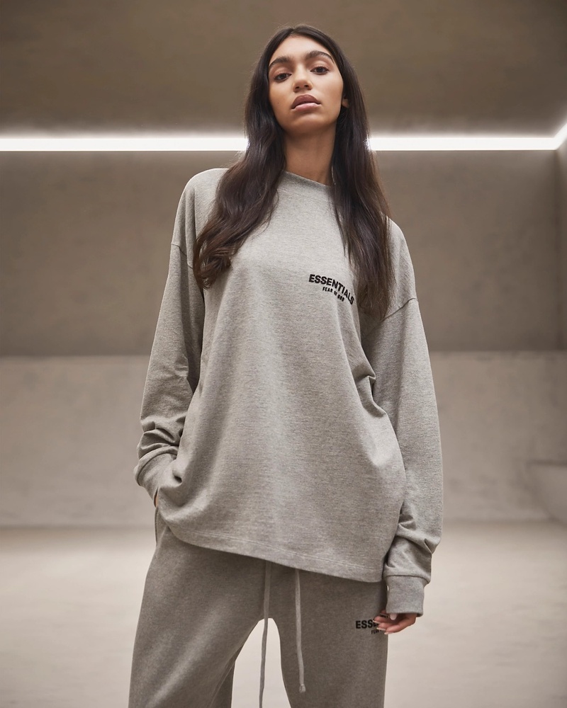 ESSENTIALS SS22 Long Sleeve T-Shirt และ Sweatpant สี Dark Oatmeal