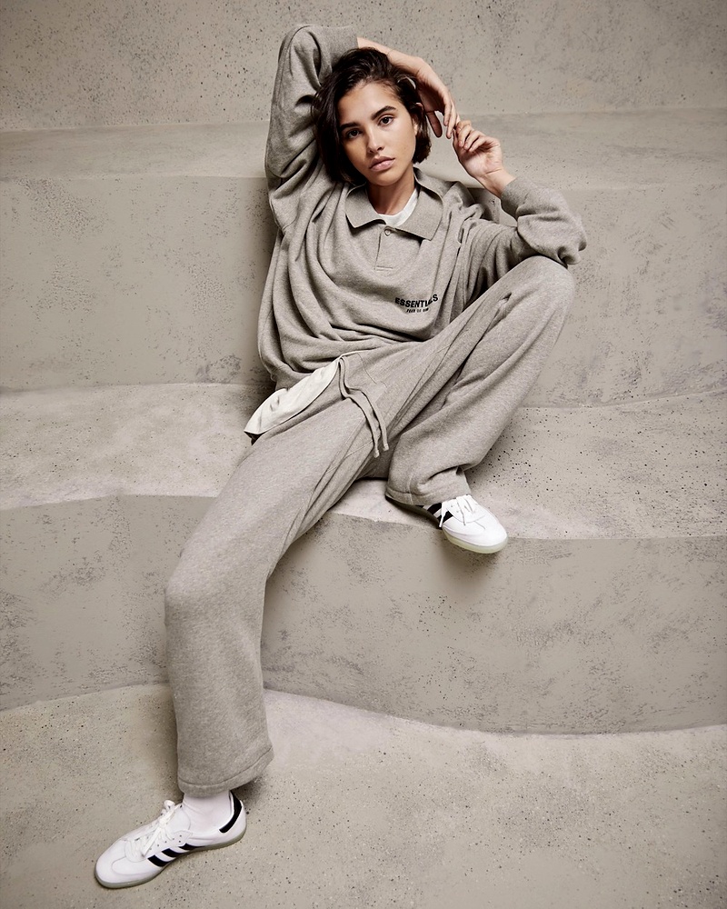 ESSENTIALS SS22 Long Sleeve Polo และ Sweatpant สี Dark Oatmeal